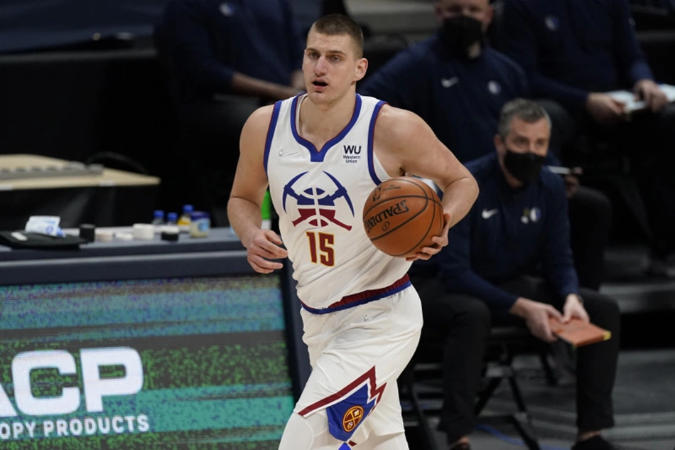 Nikola Jokic, atleta da NBA