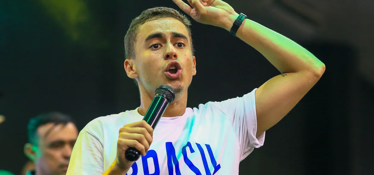 Nikolas Ferreira participa de evento com apoiadores em Teresina