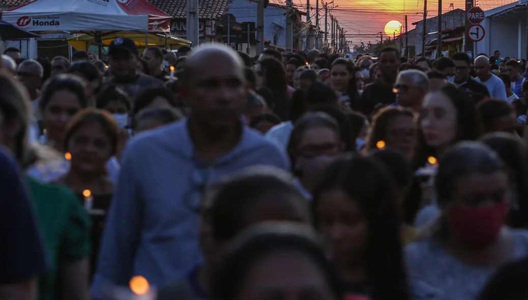 O por do sol teresinense agraciou os devotos