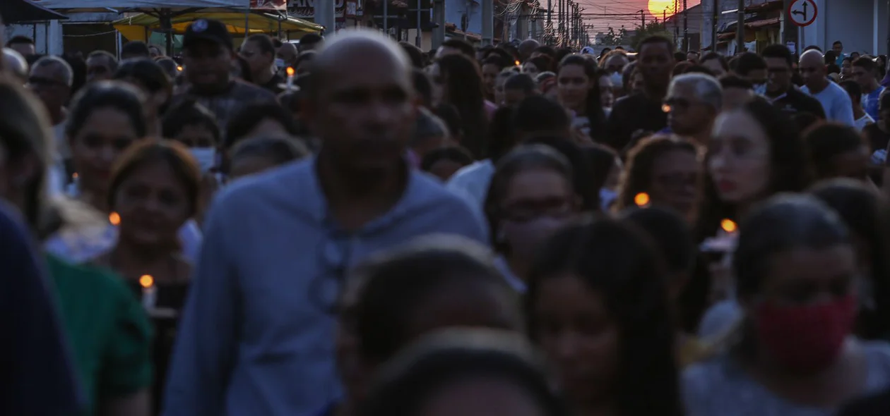 O por do sol teresinense agraciou os devotos