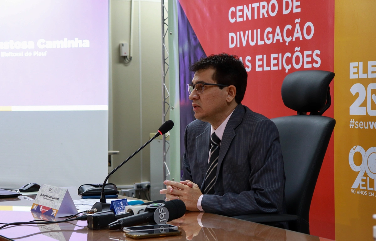 Procurador Marco Túlio Lustosa Caminha