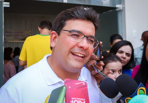Rafael Fonteles após votação