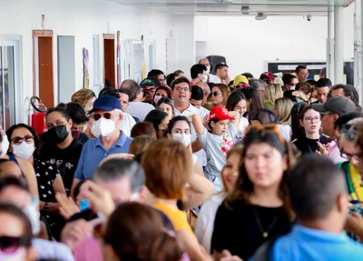Rafael Fonteles na fila de votação