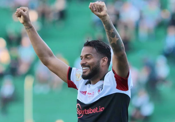 Reinaldo, lateral do São Paulo