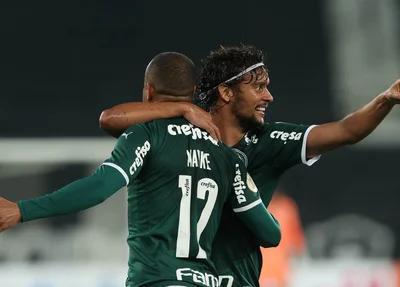 Ricardo Scarpa e Mayke, atletas do Palmeiras que marcaram contra o Botafogo