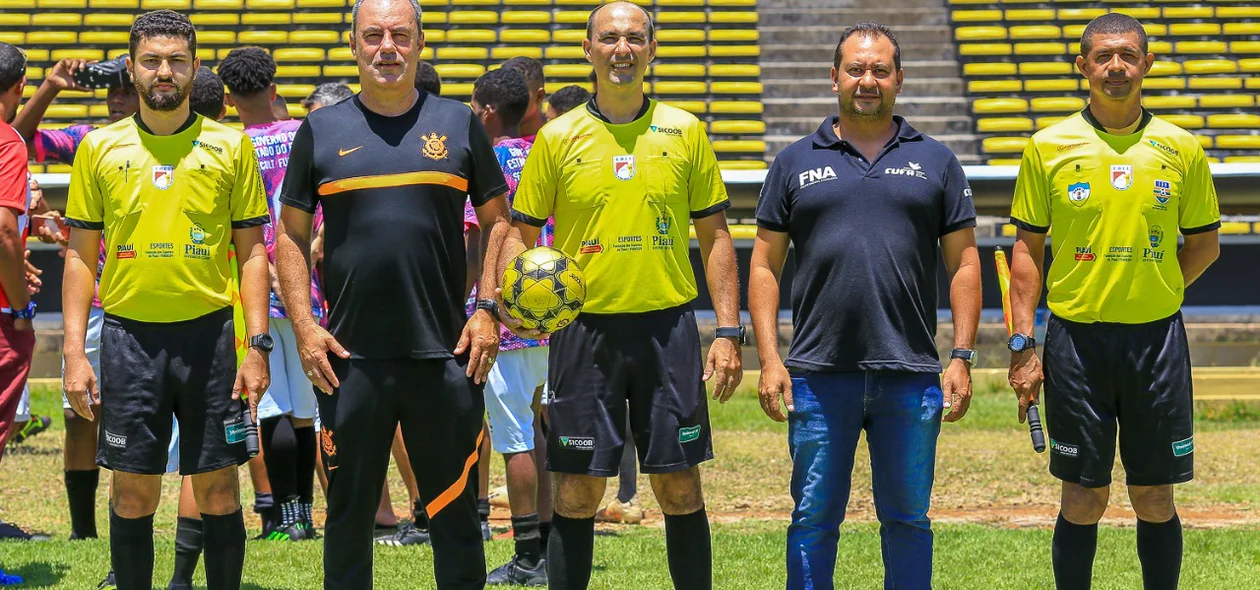Robson Zimerman e árbitros