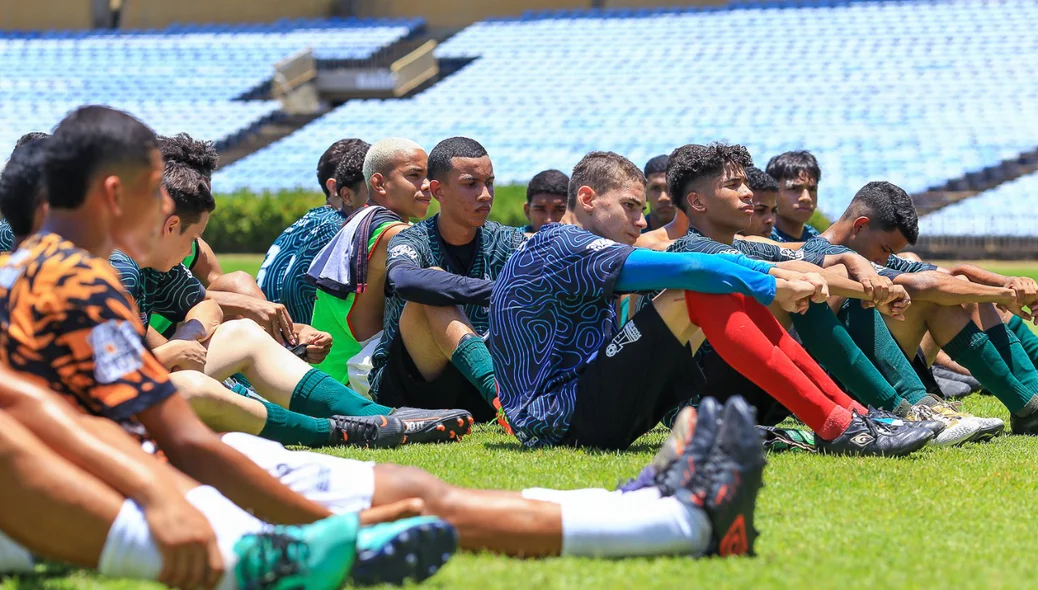 Robson Zimerman, olheiro do Corinthians, veio para uma peneira com o pessoal da Taça das Favelas