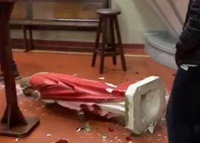 Santa destruída no Paraná