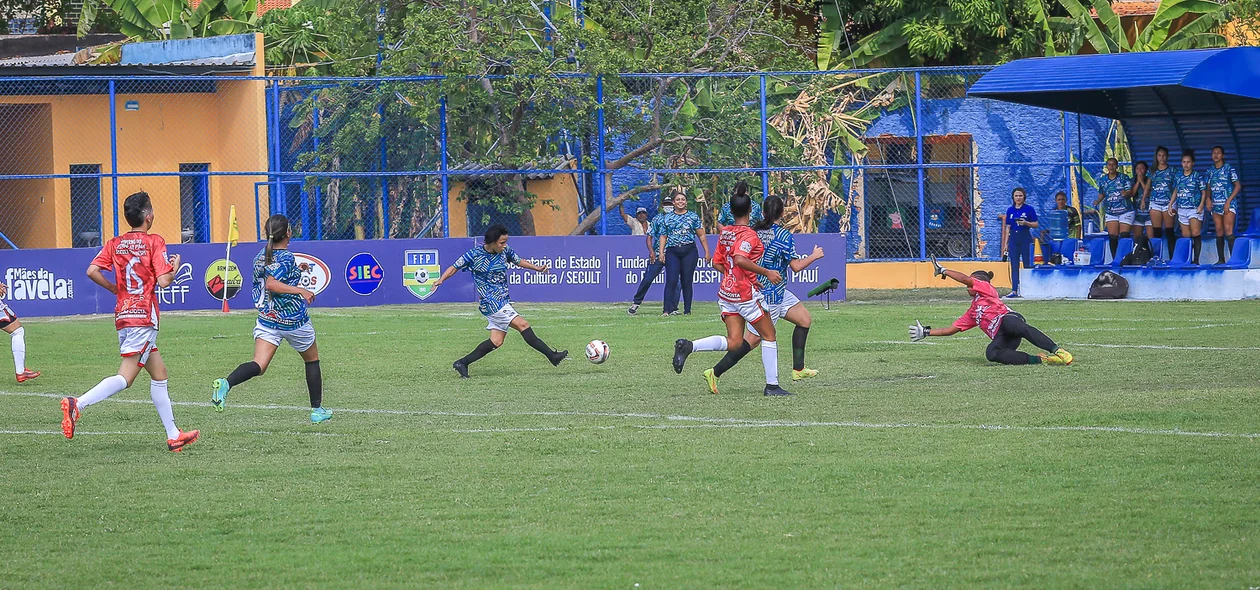 São João amplia a vitória