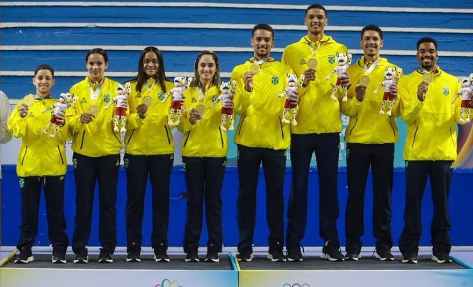 Seleção Brasileira de badminton lidera o quadro de medalhas nos Jogos Sul-americanos em Assunção.