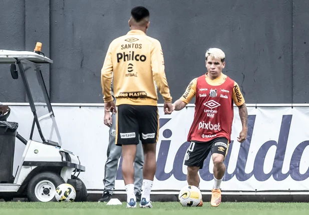 Soteldo e Ângelo podem iniciar no time titular do Santos contra o Internacional