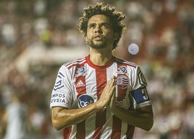 Victor Ferraz, lateral-direito e capitão do Náutico