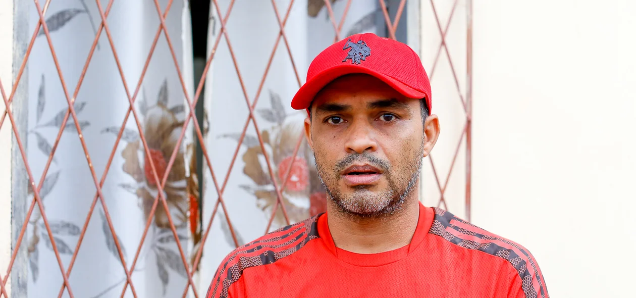 Alan Kardec é vizinho de Marcelo e se sente prejudicado