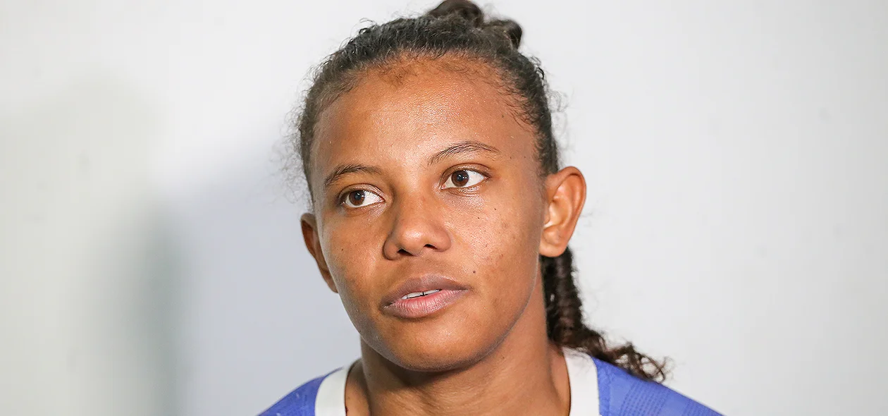 Aline Alencar, atacante do Piauí