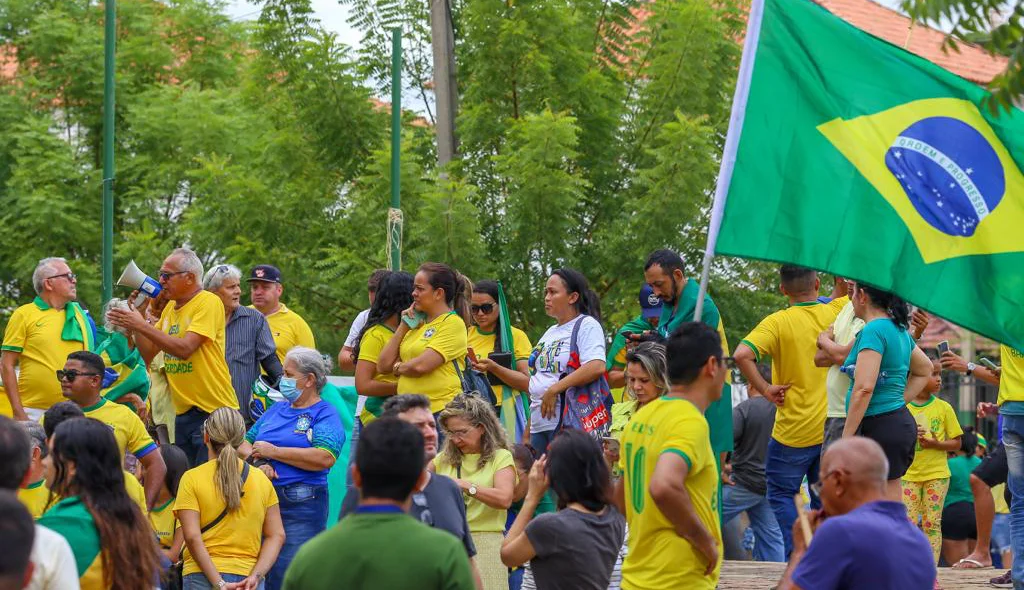 Apoiadores de Bolsonaro