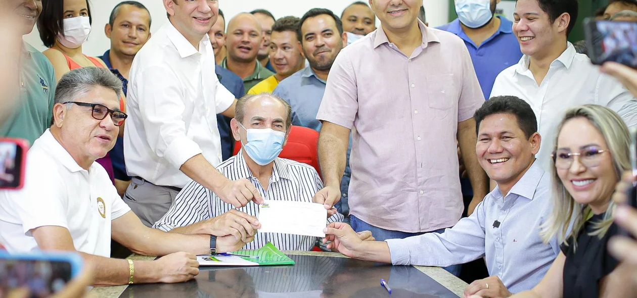Autoridades partidárias participaram da filiação do Veim da Fetraf