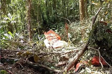 Avião da FAB foi encontrado destruído neste sábado