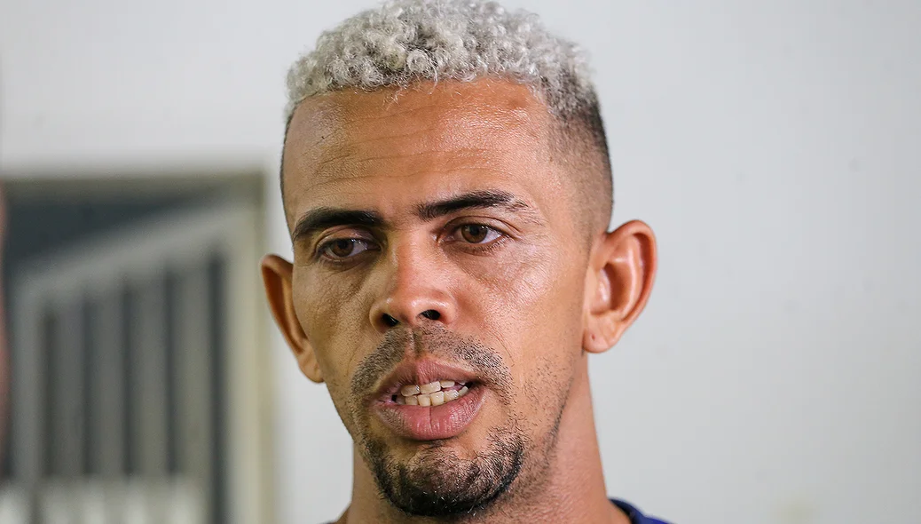 Begão, técnico das Abelhas Rainhas