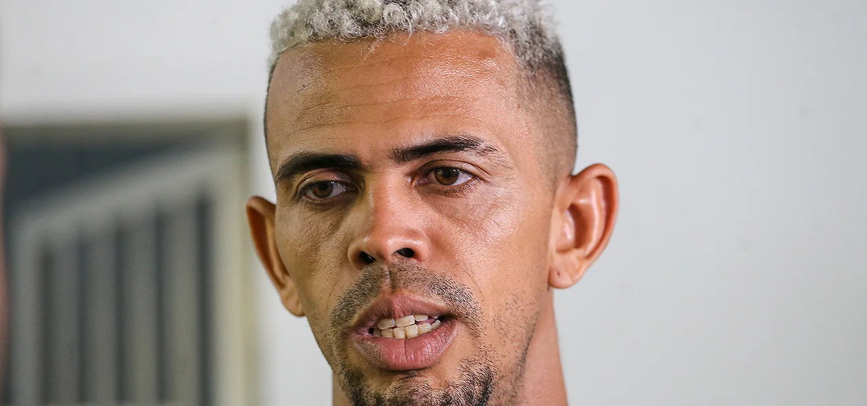 Begão, técnico das Abelhas Rainhas