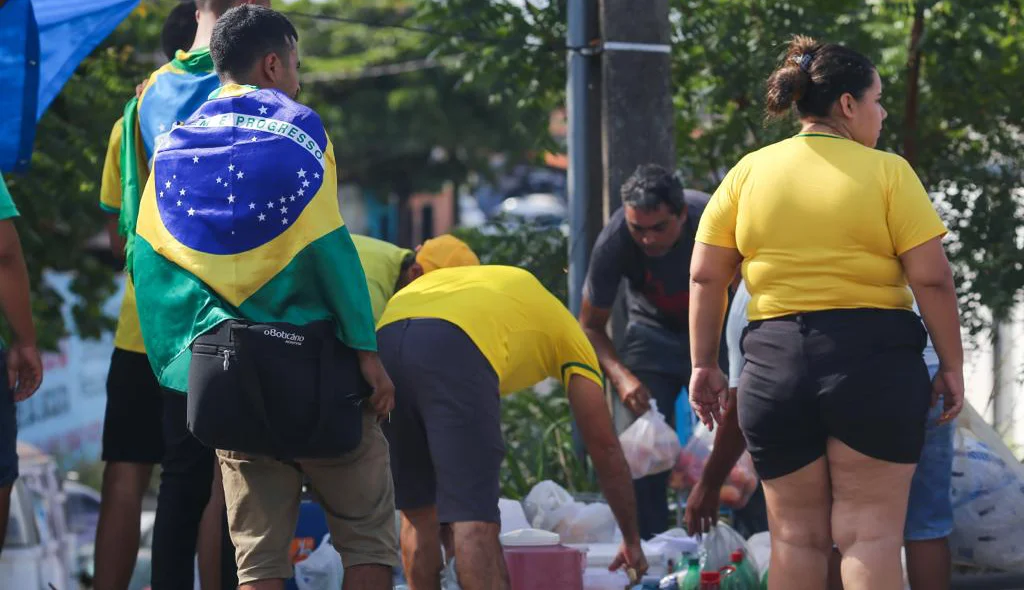 Bloqueio de trecho da BR 316 na Tabuleta, em Teresina