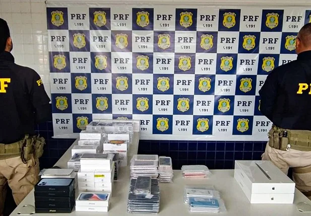 Carga apreendida pela PRF, em Floriano