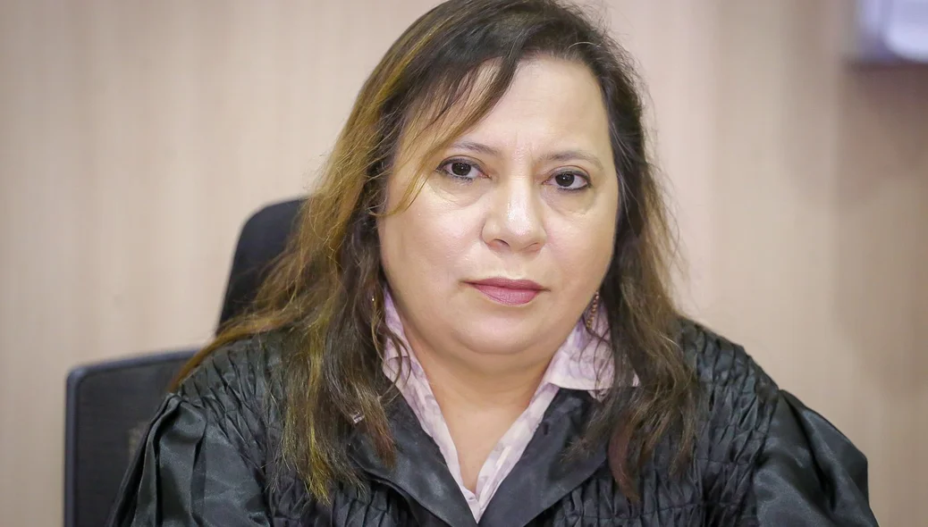 Conselheira Waltânia Alvarenga