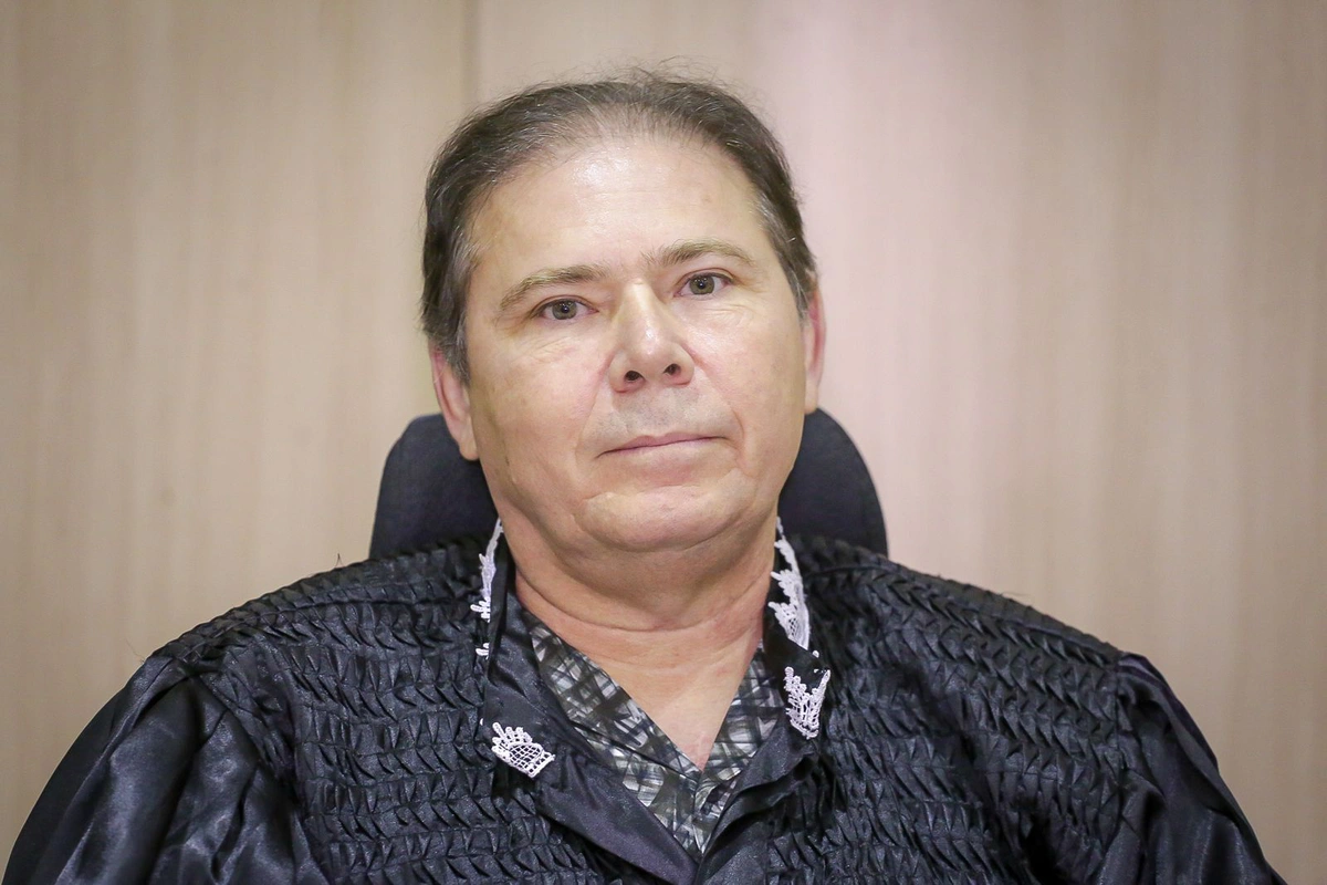 Conselheiro substituto Jaylson Campelo