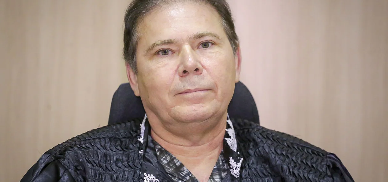 Conselheiro substituto Jaylson Campelo