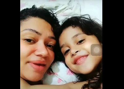 Dayane e a filha Débora Vitória