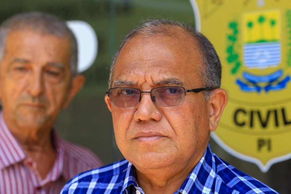 Delegado Barêtta falando sobre o corpo encntrado em Bela Vista.