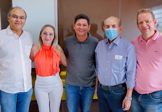 Deputado Firmino Paulo, a primeira-dama Naiana Leal, Veim da Fetraf, Marcelo Castro e Castro Neto