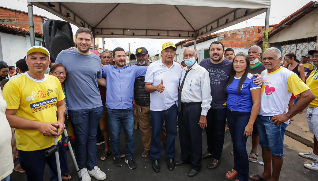 Dr. Pessoa entrega asfaltamento de ruas no Mafrense
