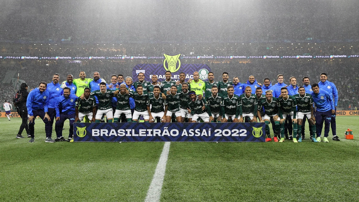 Elenco palmeirense campeão do Campeonato Brasileiro 2022