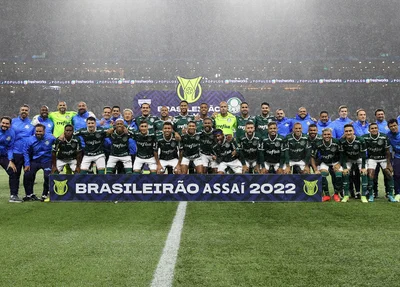 Elenco palmeirense campeão do Campeonato Brasileiro 2022