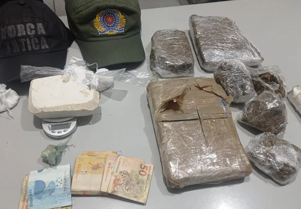 Entorpecentes apreendidos nesse sábado no Monte Horebe