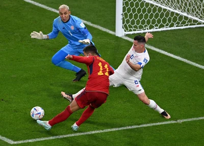 Ferran Torres marcou duas vezes para La Roja