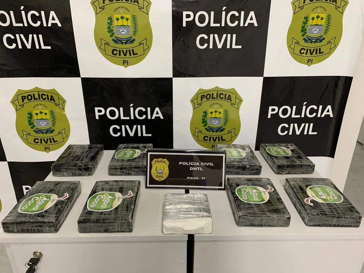 Foi apreendida uma grande quantidade de cocaína em um imóvel da vítima