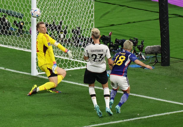 Gol da virada do Japão, marcado pelo atacante Asano