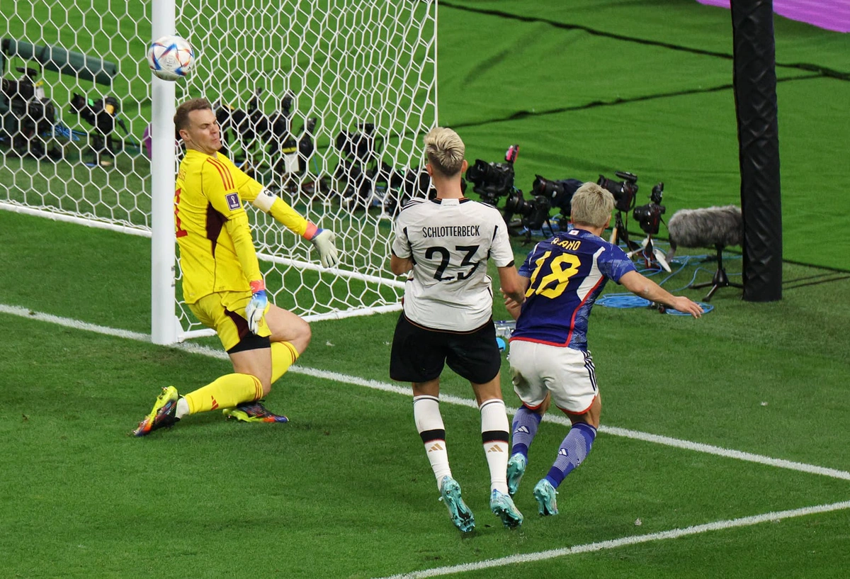 Gol da virada do Japão, marcado pelo atacante Asano