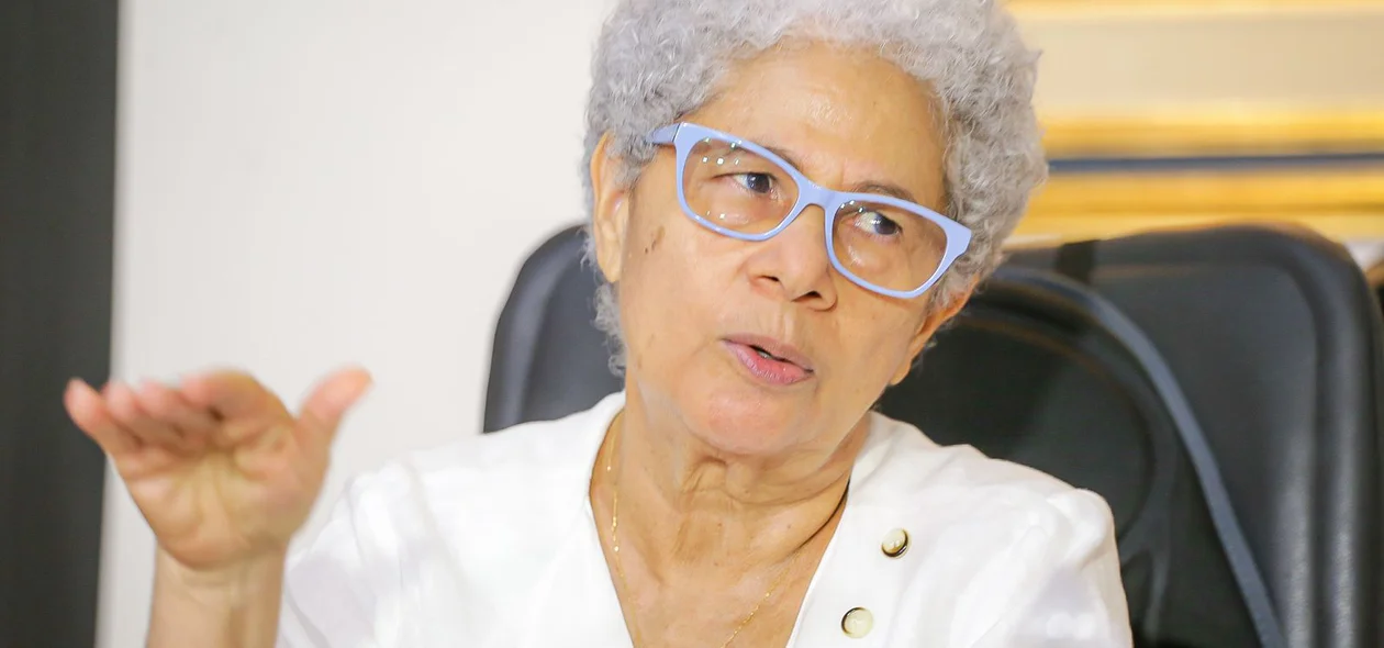 Governadora Regina Sousa