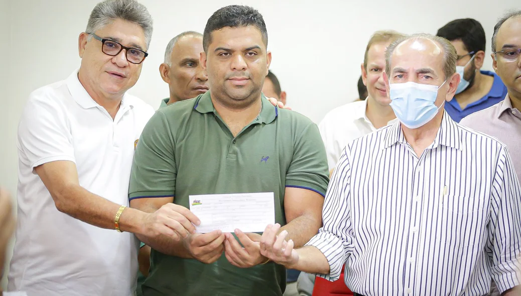 João Mádison,  Arley Borges e Marcelo castro durante filiação