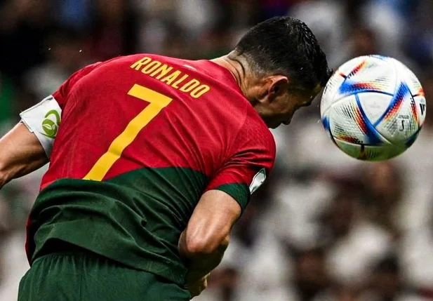 Lance do Cristiano Ronaldo contra o Uruguai