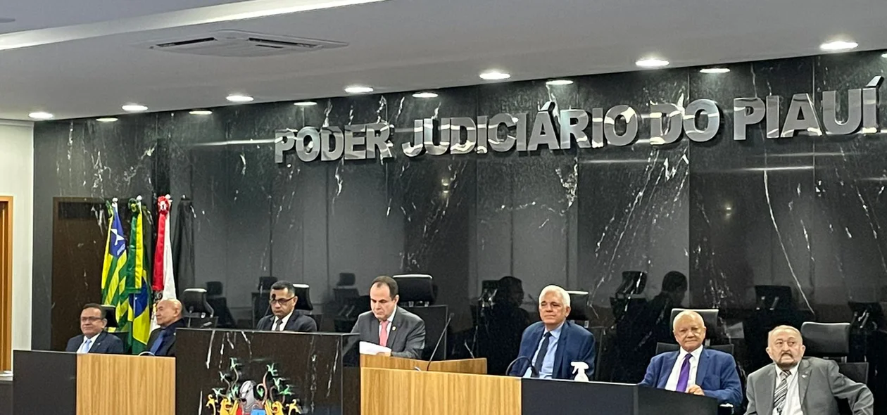 Mesa de honra na solenidade no Encontro do Copedem