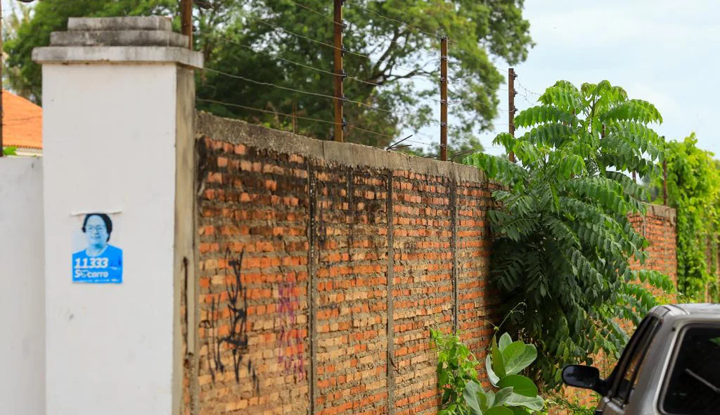 Muro da casa do empresário