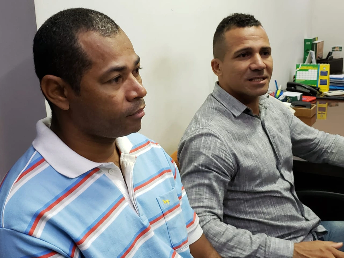 Neto, presidente do Comercial e Anderson Kamar, do Cori, durante arbitral do Piauiense