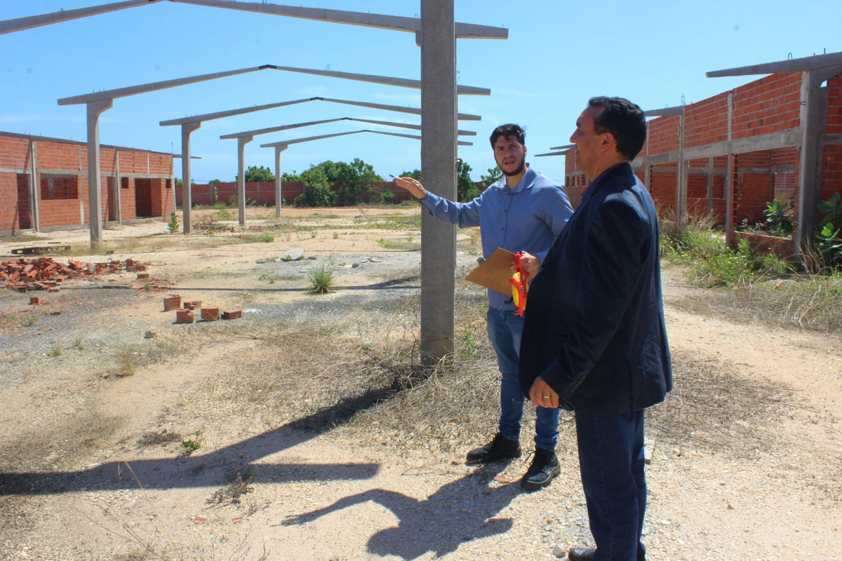 Obra de escola no Residencial Bosque Sul será retomada pela Semec
