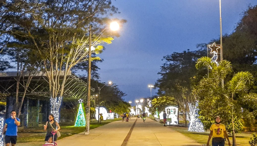 Parque da Cidadania iluminado