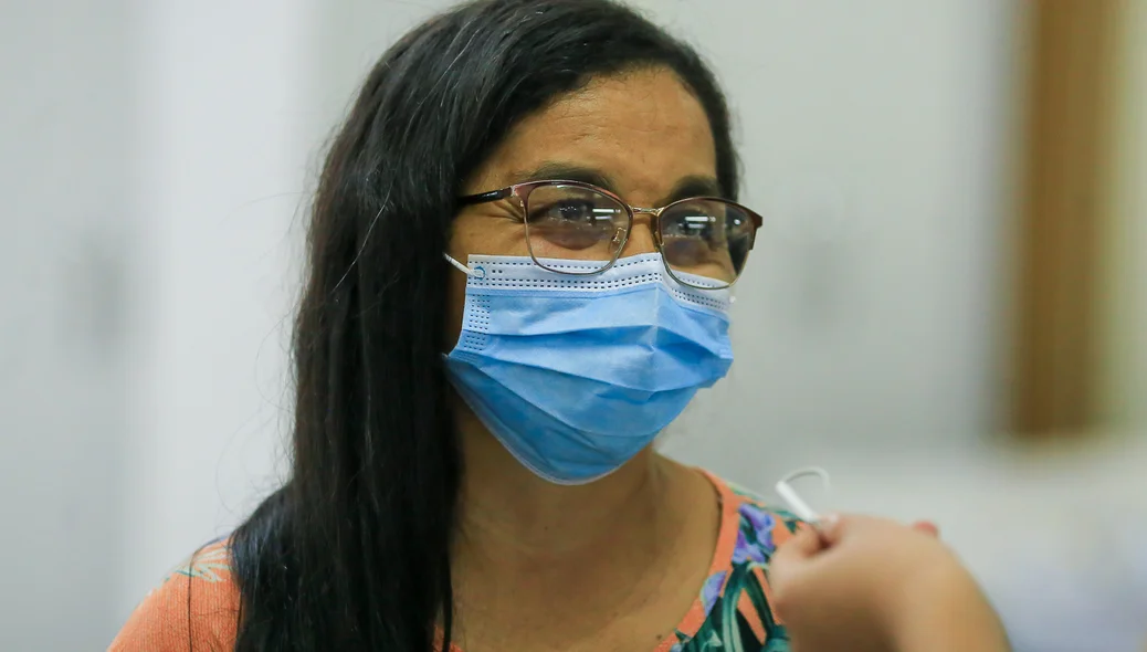 Deusair, Dona de casa