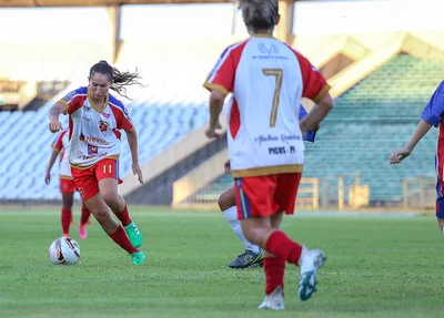 Piauí x Abelhas Rainhas, Piauiense feminino em Teresina