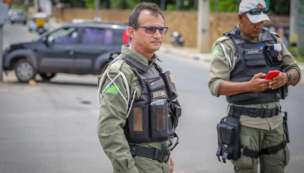 Policiais isolaram o local até a chegada da perícia